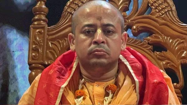 Bangladesh: Hindu Monk Chinmoy Das Denied Bail, Legal Struggles Intensify