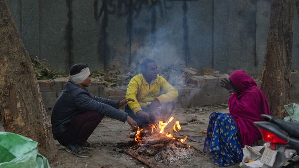 Delhi Shivers At Season’s Coldest 4.9°C; Air Quality Remains 'Poor'