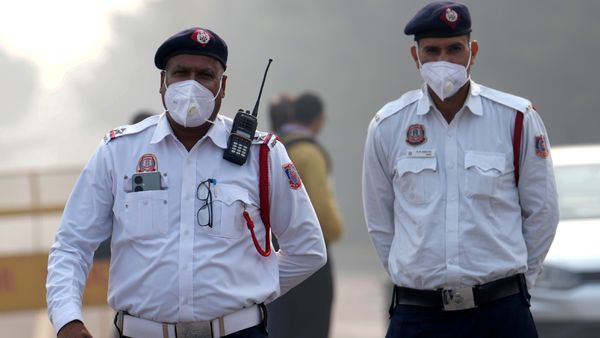 Great Initiative! Delhi Traffic Police Joins Hands With DCPs In National Capital Region To Curb Pollution