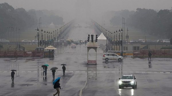 Delhi Rains Disrupt Traffic, But IGI Airport Flight Operations Remain Unaffected