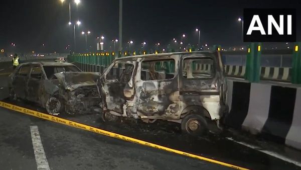 Dwarka Expressway Tragedy: Car Collision Sparks Deadly Fire, One Killed, Many Hurt