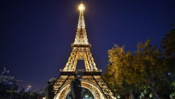 Fire At Eiffel Tower: 1,200 Tourists Evacuated After Massive Fire At World Monument In Paris
