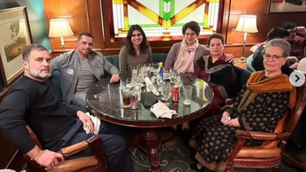 Gandhis' Dine Out: Rahul, Priyanka, Sonia Savour Chole Bhature At Delhi's Iconic Restaurant | Pics Viral