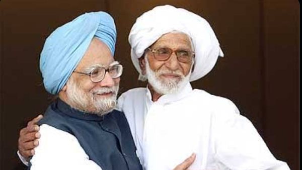 Manmohan Singh’s Rare Childhood Photos With Pakistani Friend Resurface Online