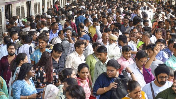 Mumbai Trains Get A Clean Upgrade: CR to Install Row-Wise Dustbins In Coaches