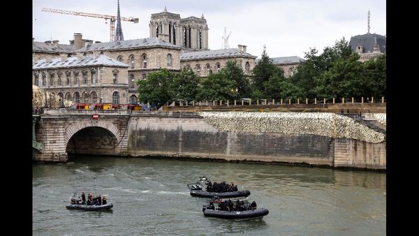 Rebuilding Notre Dame: Chief Architect Philippe Villeneuve Discusses Five-Year Restoration Plan