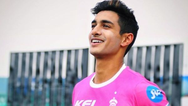 Retired At 22: Meet The ₹70,000 Crore Cricketer Who’s Richer Than Dhoni, Kohli, And Tendulkar!