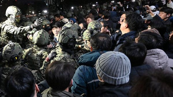 South Korea's Martial Law Crisis: A Shocking Decree And A Swift Reversal