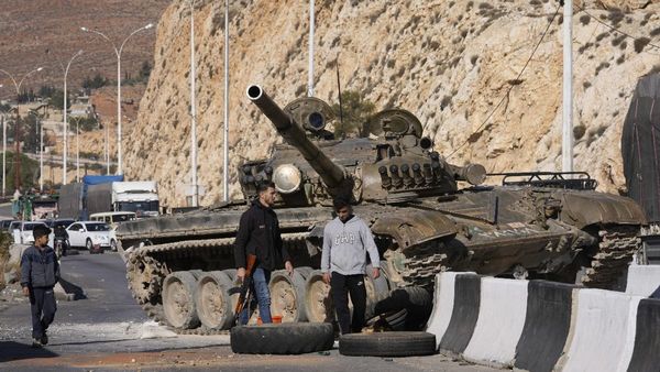 Assad Flees To Russia: Rebels Take Damascus, US Targets ISIS In Syria