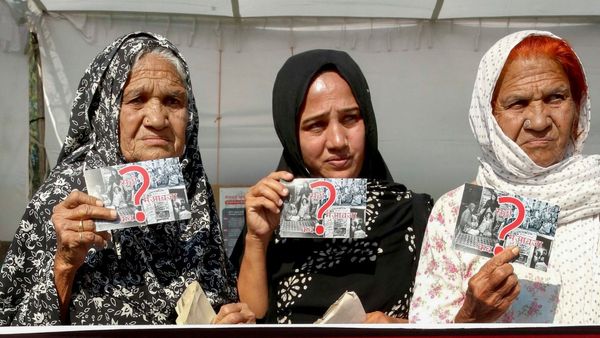 Bhopal Gas Tragedy: As Toxic Waste From Union Carbide Factory Removed, Let's Know Key Facts About The Incident