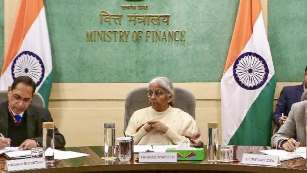 Budget 2025 Expectations: How It Can Support Kirana Stores Against Quick Commerce