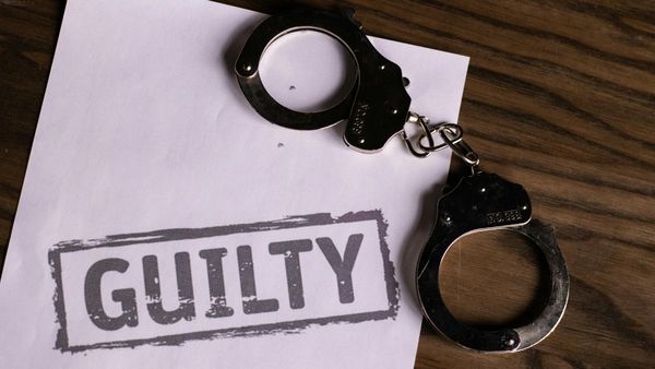 Thane: 'Dead Man' Accused Of Fleecing Investors Of Rs 82 Lakh