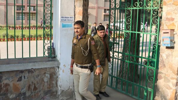 Class 12 Student Arrested For Bomb Threat Mails Targeting Delhi Schools