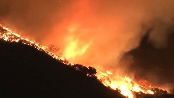 Los Angeles Wildfire Kills 16, Destroys Over 12,000 Structures – ‘Firenado’ Caught On Camera!