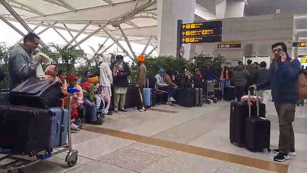 Delhi-NCR Weather: Dense Fog And Severe Air Pollution Disrupt Flights, Trains, Roads