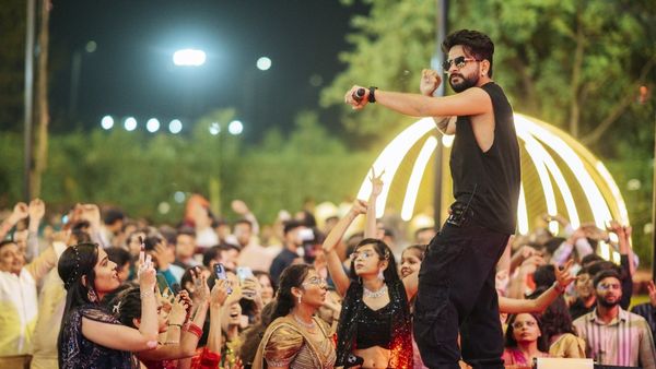 In Demand and On Stage: Jaysinh Gadhavi shines as the Soundtrack of Gujarati Weddings Celebrations
