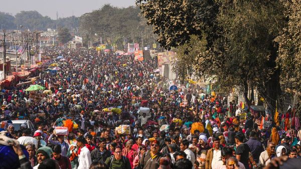 Mahakumbh 2025: UP Police Release Traffic Advisory for Mauni Amavasya Amrit Snan