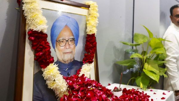 Centre Starts Land Search For Manmohan Singh Memorial Amid Political Drama