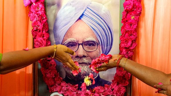 Former Prime Minister Manmohan Singh's Memorial To Be Built At This Place
