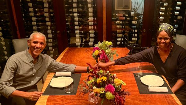 Amid Divorce Rumors, Barack Obama Sends Birthday Wishes To Michelle; She Replies, 'Love You, Honey'