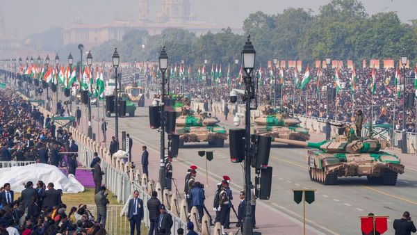 Republic Day Shayari In Hindi: Best 15 Patriotic Shayari To Celebrate India's Republic Day 2025