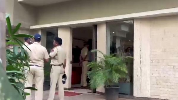 Saif Ali Khan Attacked: How Much Is Saif Ali Khan's Bandra Home Worth?