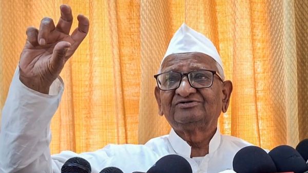 Anna Hazare Highlights Liquor And Corruption As Reasons For Arvind Kejriwal's Defeat