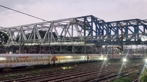 Carnac Bridge Nears Completion: BMC Successfully Launches 550-Ton Girder