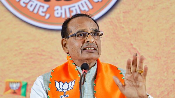 Agriculture Minister Shivraj Singh Chauhan Slams Air India For Allotting Broken Seats