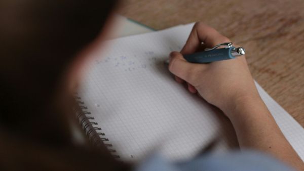 62% Indians Feel Desi Accent Will Negatively Impact Their English language Test Score: Survey