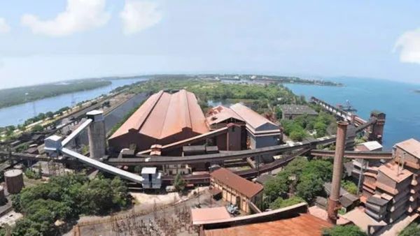 KIOCL Mangaluru Plant Faces Threat of Shutdown Due to Political Rivalry, Claims HD Kumaraswamy