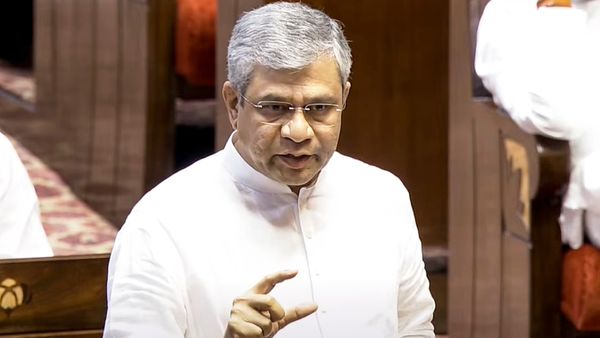 Western Railway Tightens Safety With New Crowd Control Measures: Check The New Guidelines