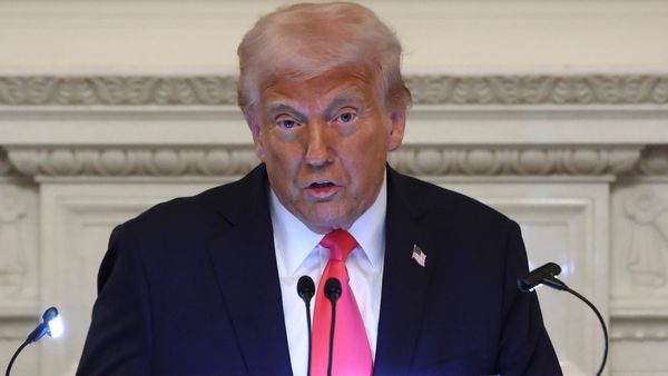 Trump Blames Putin & Zelenskyy as He Seeks to End Ukraine War