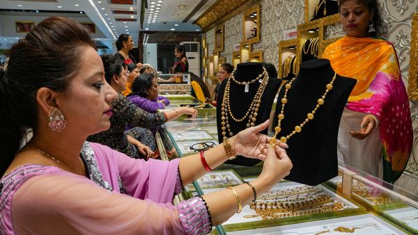 Gold, Silver Prices On March 4, 2025: Upward Trend Continues Amid Trade War Concerns; Check City-Wise Rates