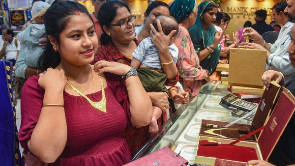 Gold, Silver Prices Today, March 5: Yellow Metal Continues Upward Trend; Check City-Wise Rates