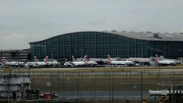 Heathrow Airport In UK Closed Due To Power Outage Caused By Fire
