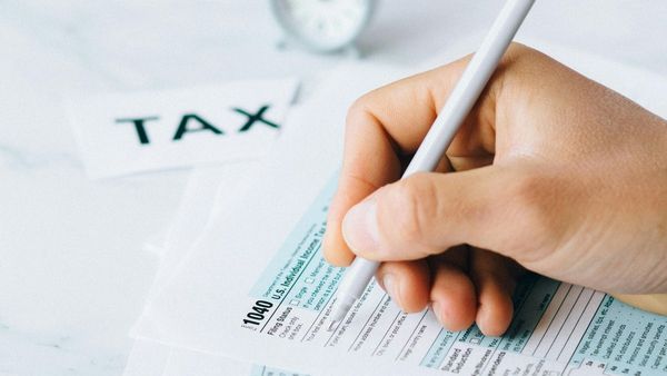 Income Tax Deadline 2025: File Updated ITR by March 31 to Save on This