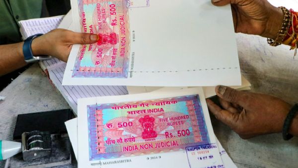 Maharashtra Revenue Department Waives Stamp Duty On Certificates, Saving Students Thousands