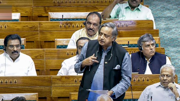 Shashi Tharoor 'Strong Fighter' Against Fascist Forces, Is An Asset For UDF: IUML MP