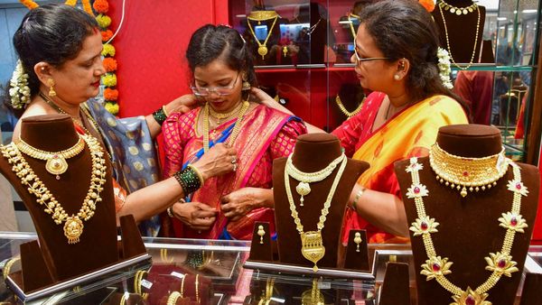 Gold Price City-Wise On April 25: Check Latest 22K, 24K Rates In Delhi, Kolkata, Mumbai, And More