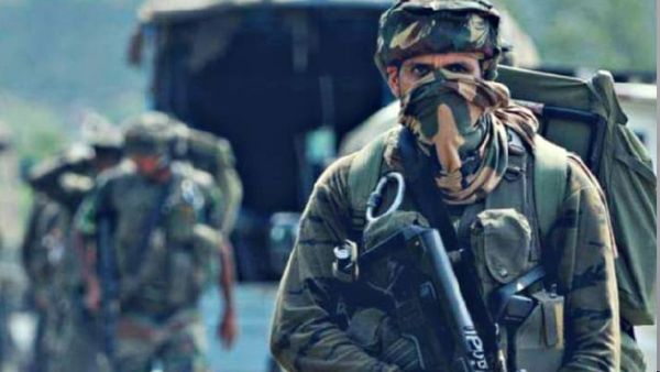 Jammu & Kashmir: Encounter Between Security Force & Terrorists Breaks Out In Kulgam