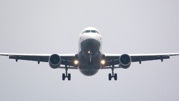 Bengaluru Airport Incident: Tempo Hits Stationary IndiGo Plane, Investigation Underway