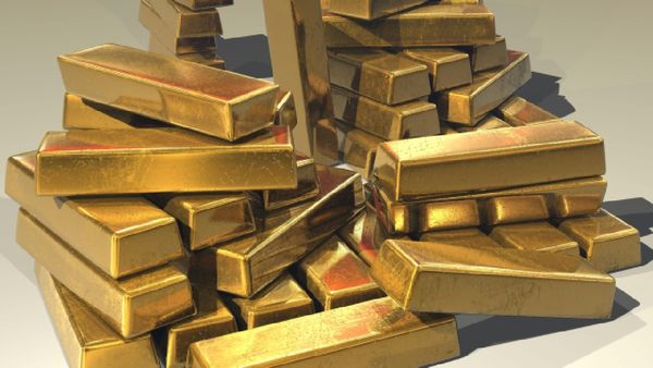 Passenger Caught With 2 Kg Gold Bars Worth Rs 1.91 Crore At Delhi Airport