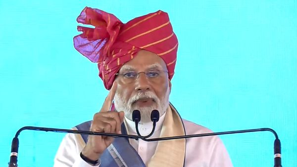 Opposition Slams Modi Over 'Muslims Fixing Punctures' Remark: 'Unbecoming Of A PM'