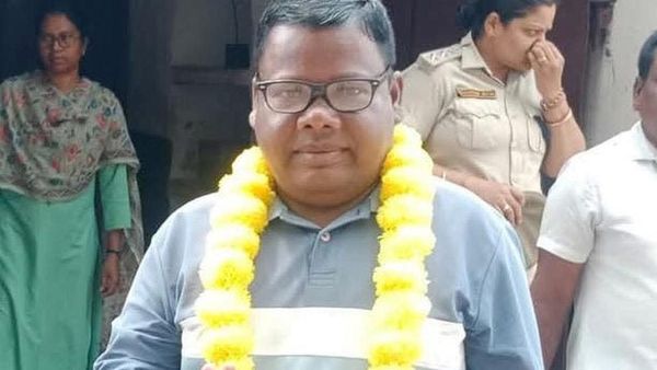 VHP Gives A Warm Welcome To Graham Staines Murder Convict, Mahendra Hembram