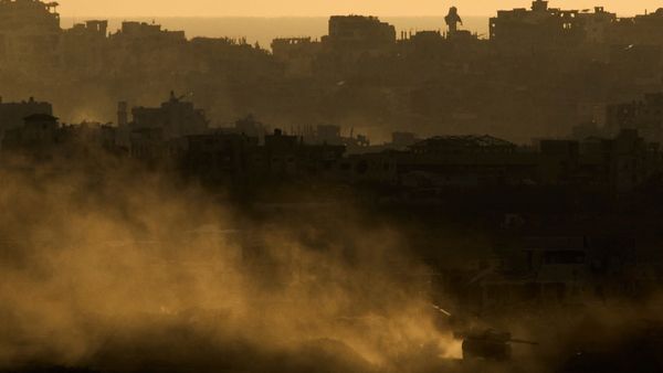 Missile from Yemen Disrupts Flights in Israel Ahead of Key Vote on Gaza War