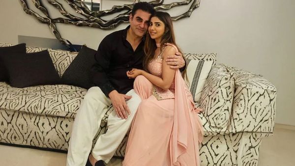 Arbaaz Khan Announces Wife Sshura's Pregnancy