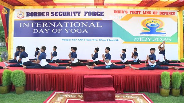 BSF Marks 11th International Day of Yoga with Mega ‘Yoga Sangam’ Event at Nizamuddin