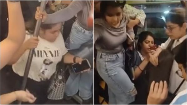 Snake? Nope, Just a Baby Lizard Causing Commotion On Delhi Metro | WATCH