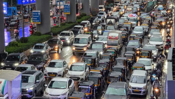 E-Bike Taxi Scheme In Maharashtra: Benefits For Commuters, Losses For Drivers?